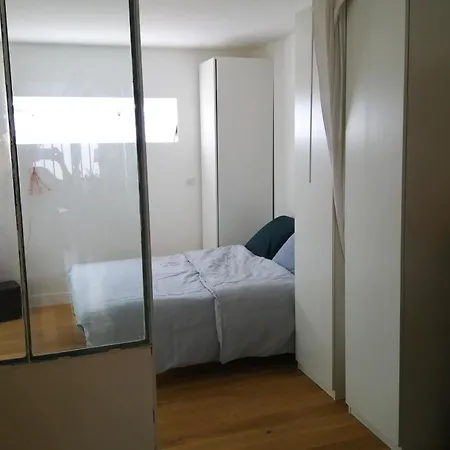 شقة Quiet And Spacious 90 M Loft In بانيوليه